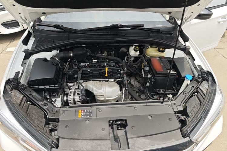 Used Roewe i5 2021 1.5L CVT Platinum Edition Engine Bay