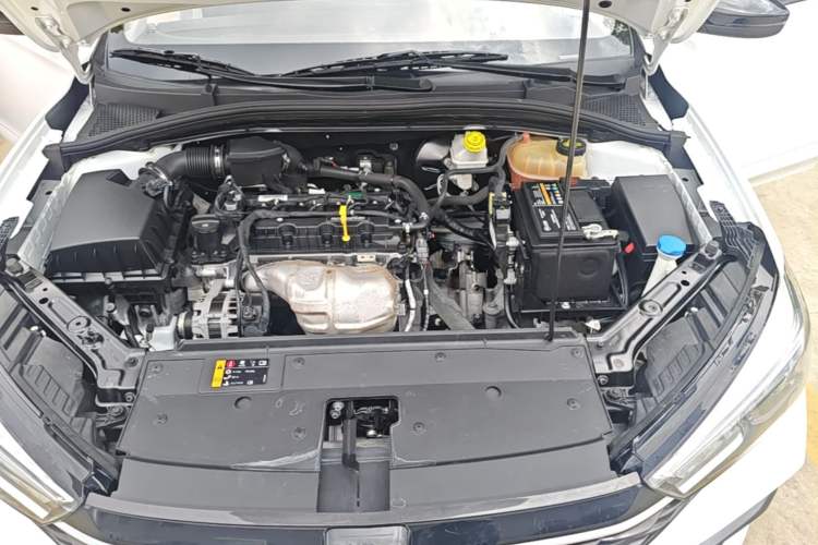 Used Roewe i5 2021 1.5L Manual Platinum Edition Engine Bay
