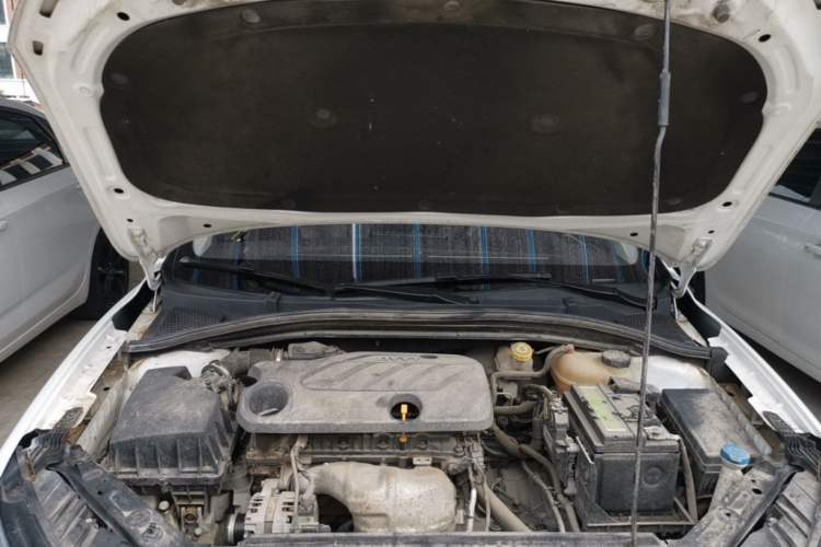 Used Roewe i5 2021 1.5L CVT Diamond Edition Engine Bay