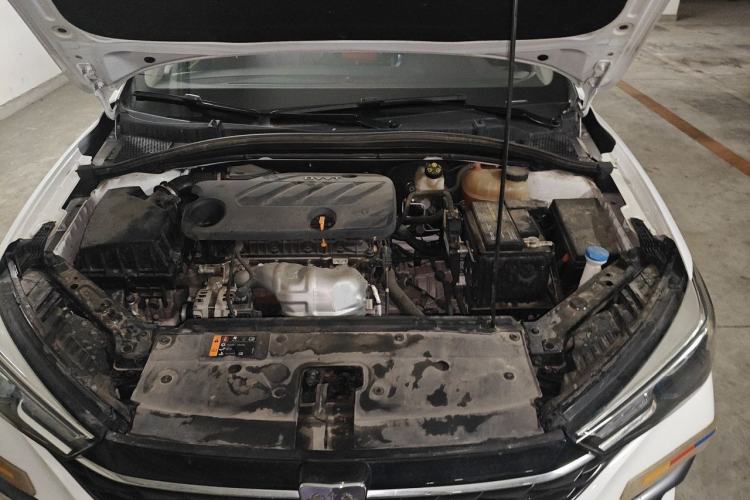 Used Roewe i5 2021 Revised Version 1.5L CVT Diamond Edition Engine Bay