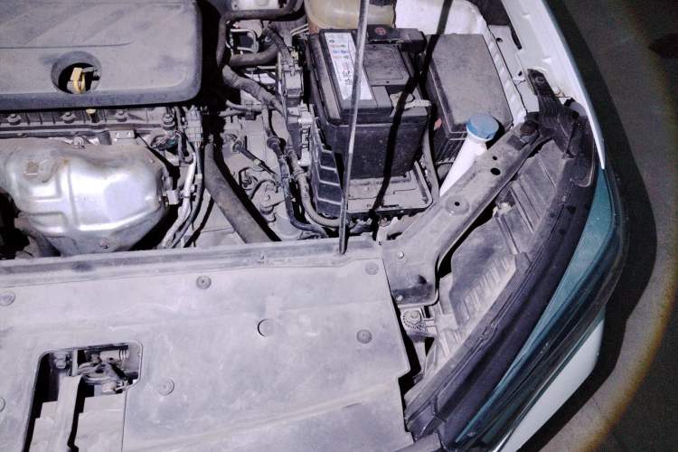 Used Roewe i5 2021 1.5L CVT Starry Edition Engine Bay Left