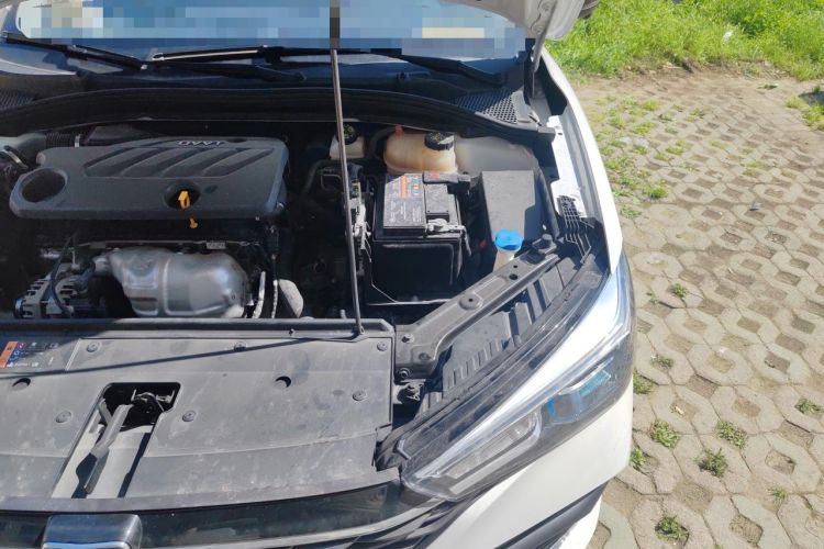Used Roewe i5 2021 1.5L CVT Diamond Edition Engine Bay Left