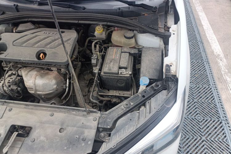 Used Roewe i5 2021 1.5L CVT Diamond Edition Engine Bay Left