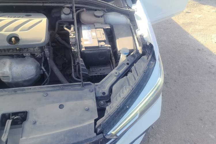 Used Roewe i5 2021 1.5L CVT Starry Edition Engine Bay Left