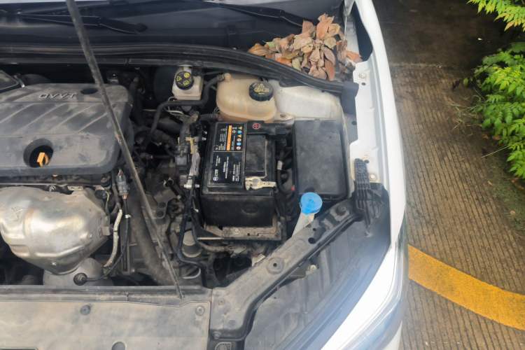 Used Roewe i5 2021 1.5L CVT Diamond Edition Engine Bay Left