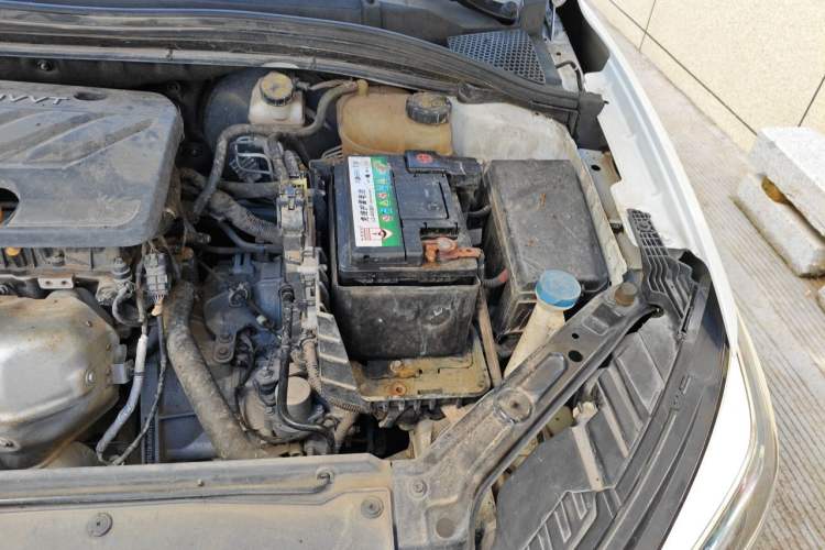 Used Roewe i5 2021 Revised 1.5L CVT Starry Edition Engine Bay Left