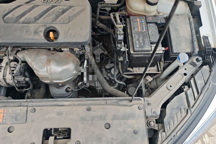Used Roewe i5 2021 Revised Version 1.5L CVT Diamond Edition Engine Bay Left