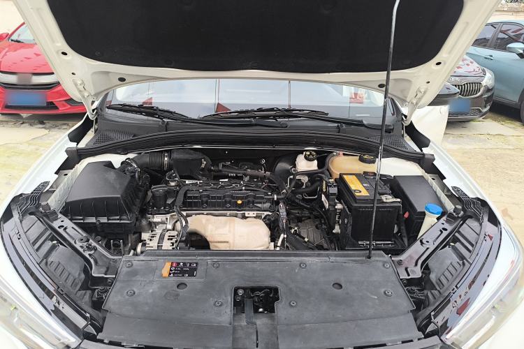 Used Roewe i5 2021 1.5L CVT Platinum Edition Engine Bay