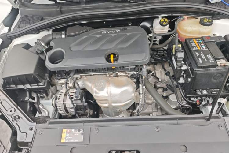 Used Roewe i5 2021 Revised Version 1.5L CVT Diamond Edition Engine Bay