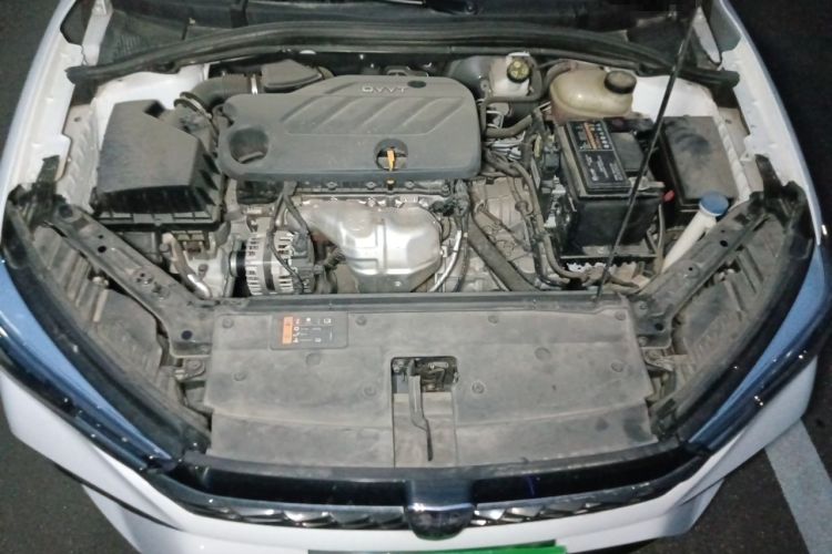 Used Roewe i5 2021 1.5L CVT Diamond Edition Engine Bay