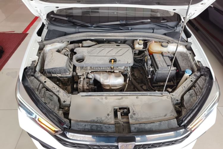 Used Roewe i5 2021 Revised Version 1.5L CVT Diamond Edition Engine Bay