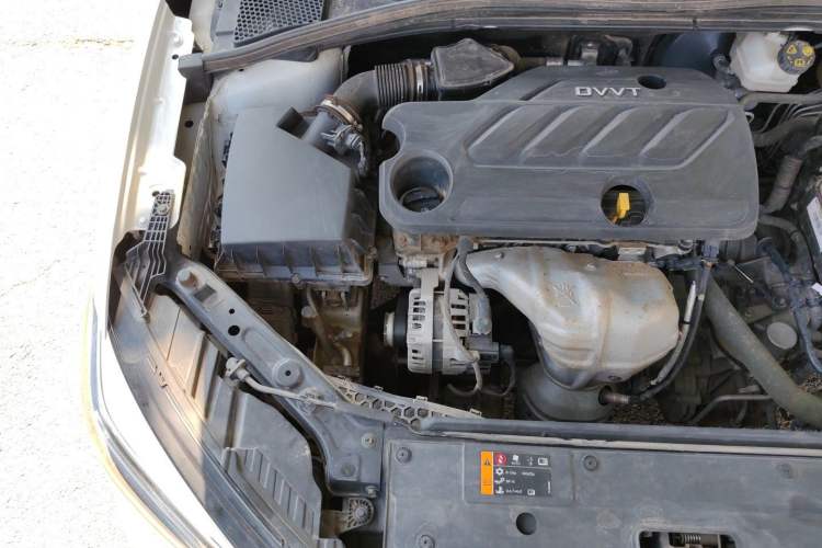 Used Roewe i5 2021 1.5L CVT Diamond Edition Engine Bay Right
