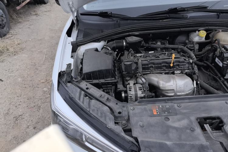 Used Roewe i5 2021 1.5L CVT Platinum Edition Engine Bay Right