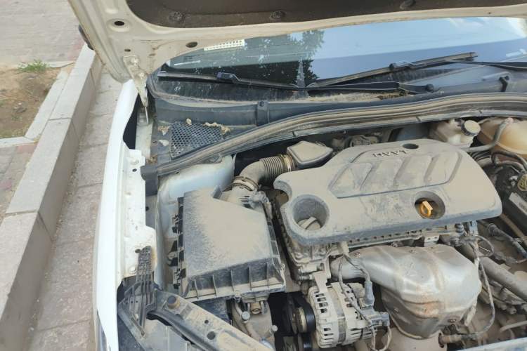 Used Roewe i5 2021 1.5L CVT Assurance Edition Engine Bay Right