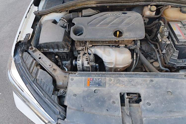 Used Roewe i5 2021 1.5L CVT Diamond Edition Engine Bay Right
