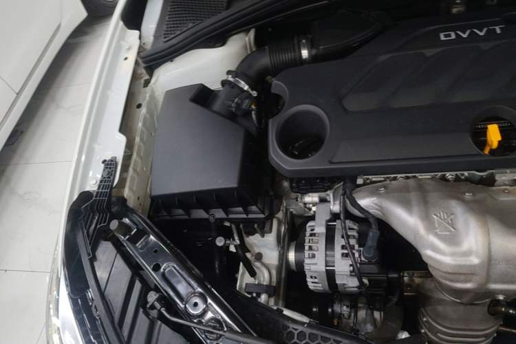 Used Roewe i5 2021 1.5L CVT Diamond Edition Engine Bay Right