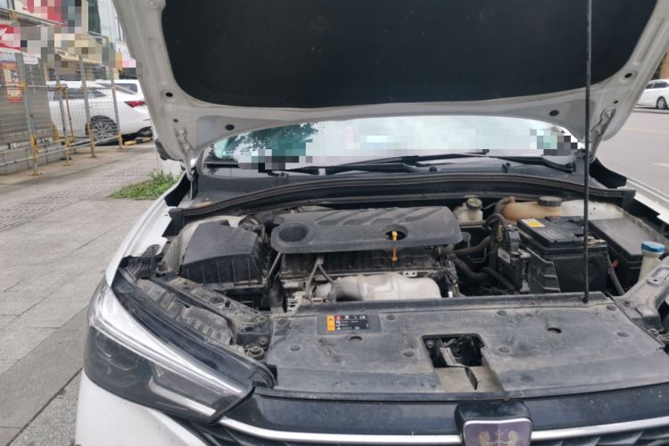 Used Roewe i5 2021 1.5L CVT Diamond Edition Engine Bay Right