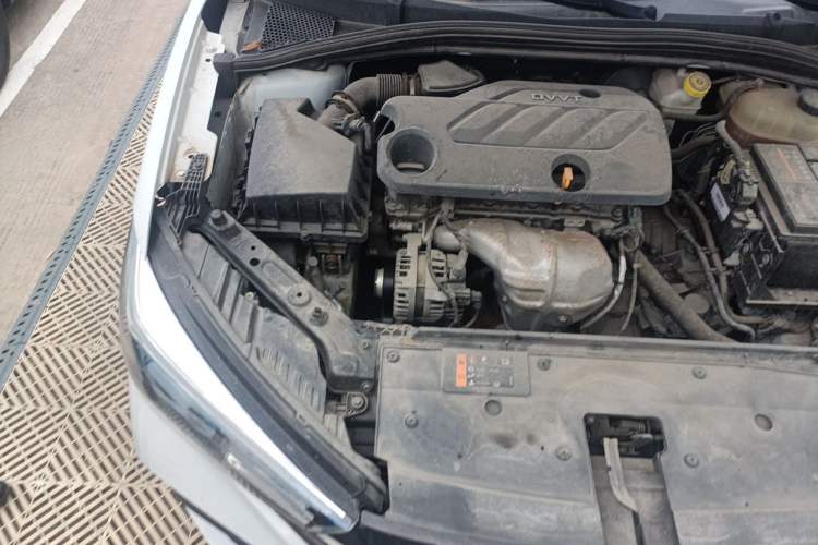 Used Roewe i5 2021 1.5L CVT Diamond Edition Engine Bay Right