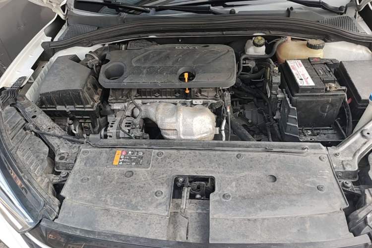 Used Roewe i5 2021 1.5L CVT Starry Edition Engine Bay