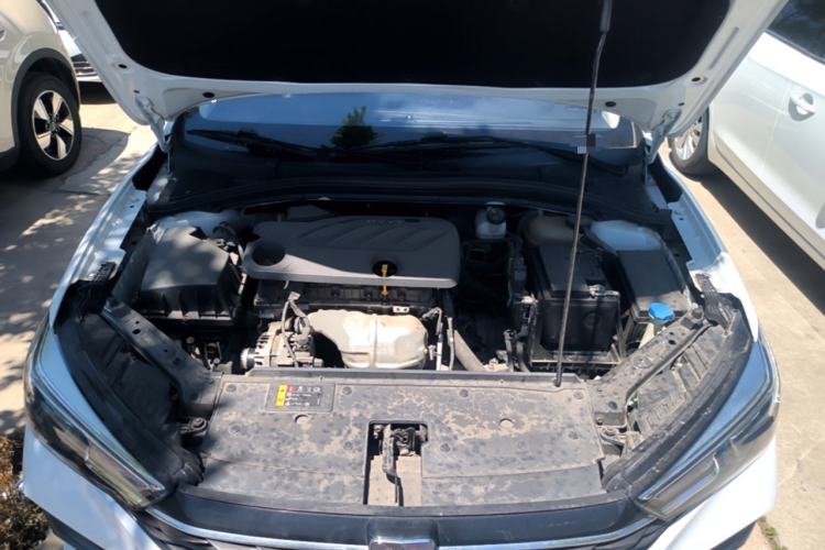 Used Roewe i5 2021 Revised Version 1.5L CVT Diamond Edition Engine Bay