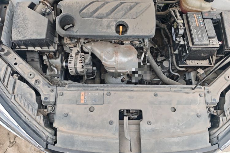 Used Roewe i5 2021 Revised Version 1.5L CVT Diamond Edition Engine Bay