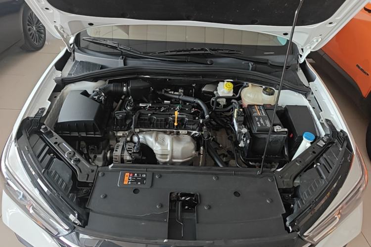 Used Roewe i5 2021 1.5L CVT Platinum Edition Engine Bay