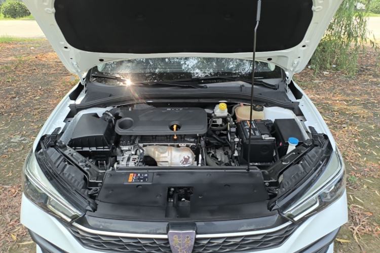 Used Roewe i5 2021 1.5L CVT Diamond Edition Engine Bay