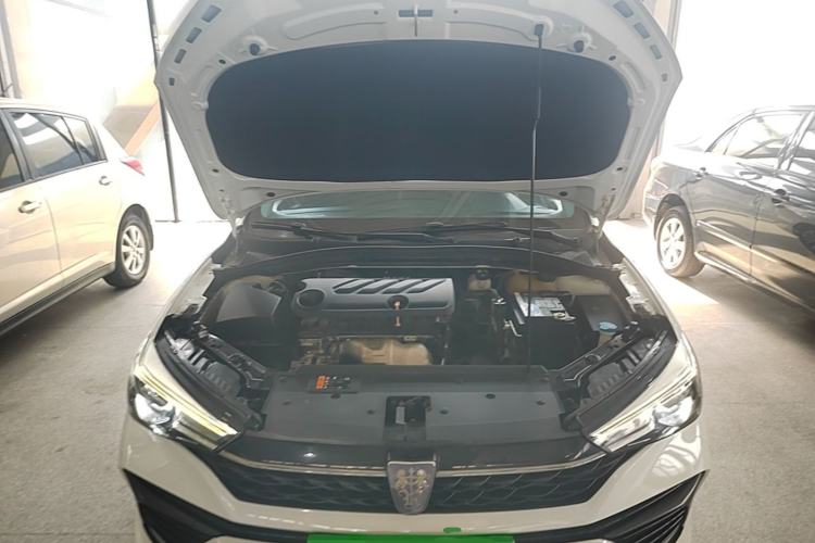 Used Roewe i5 2021 1.5L CVT Diamond Edition Engine Bay