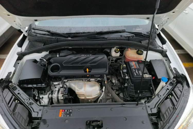 Used Roewe i5 2021 1.5L CVT Diamond Edition Engine Bay