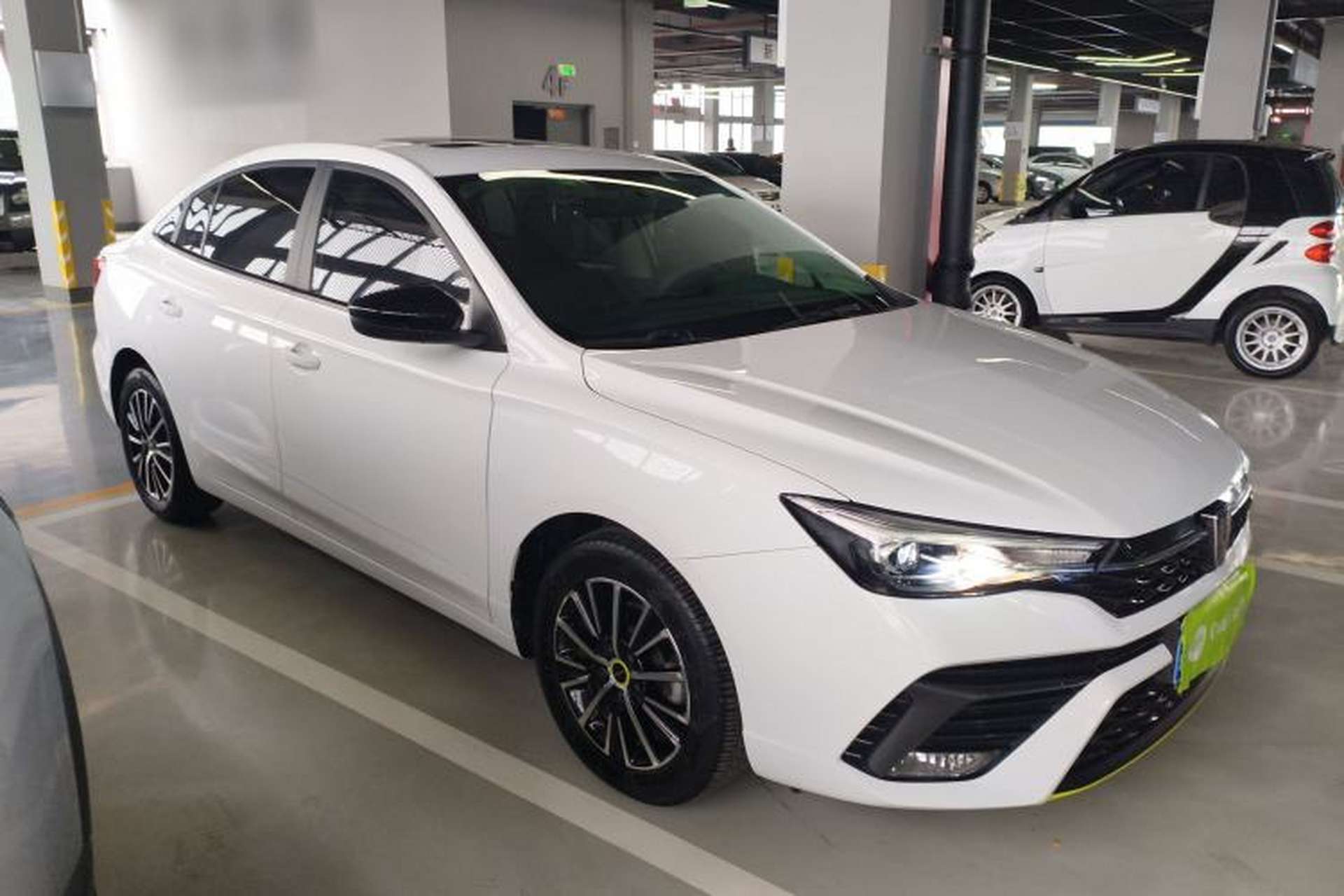 Used Roewe i5 2021 1.5L CVT Platinum Edition Exterior 1