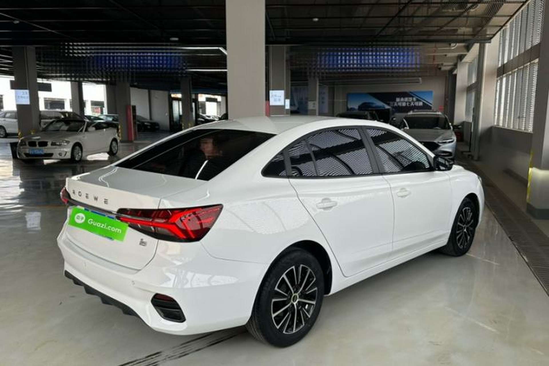 Used Roewe i5 2021 1.5L CVT Platinum Edition Exterior 10