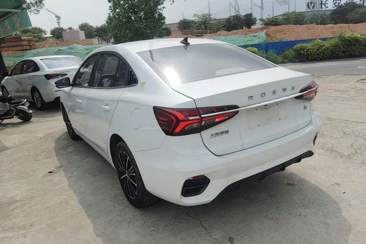 Used Roewe i5 2021 Revised Version 1.5L CVT Diamond Edition Exterior 2
