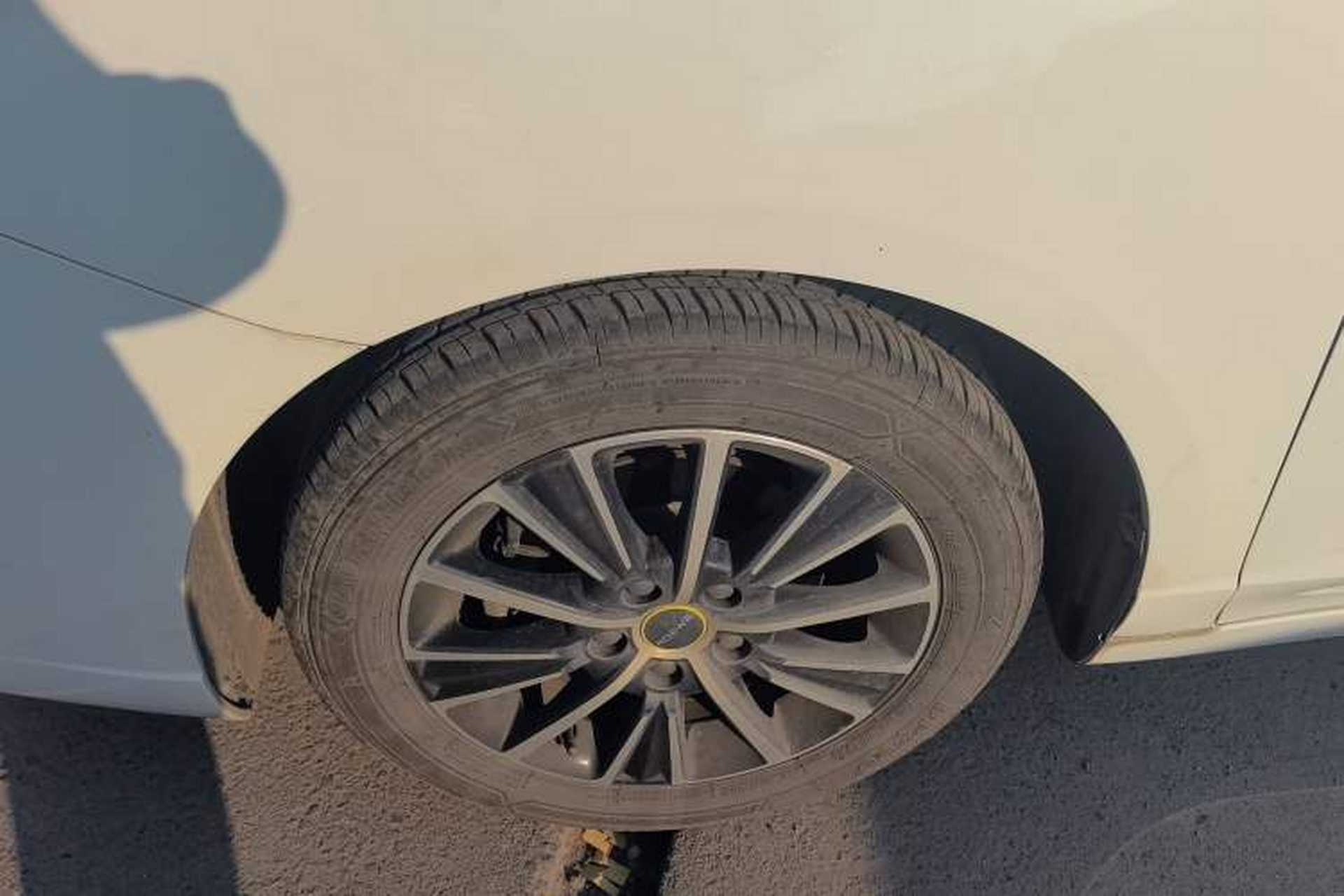 Used Roewe i5 2021 Revised Version 1.5L CVT Diamond Edition Exterior 2