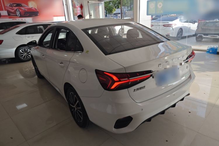 Used Roewe i5 2021 Revised Version 1.5L CVT Diamond Edition Exterior 2
