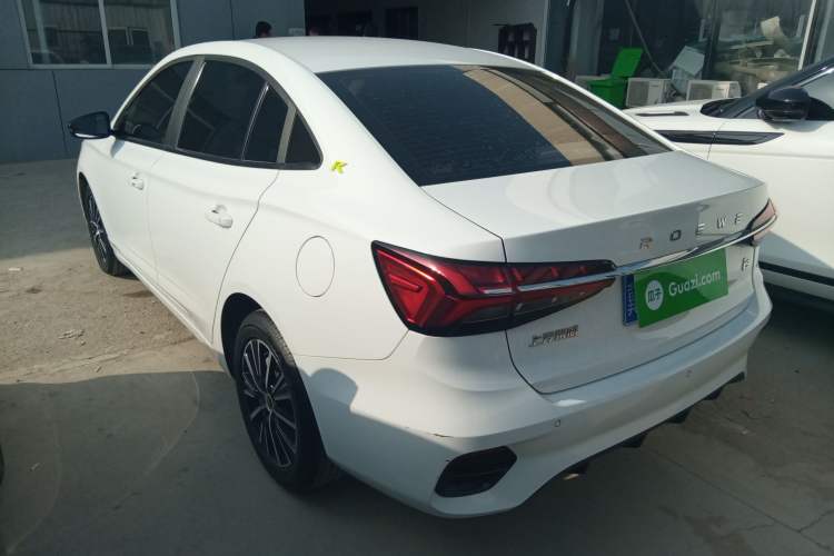 Used Roewe i5 2021 1.5L Manual Platinum Edition Exterior 2