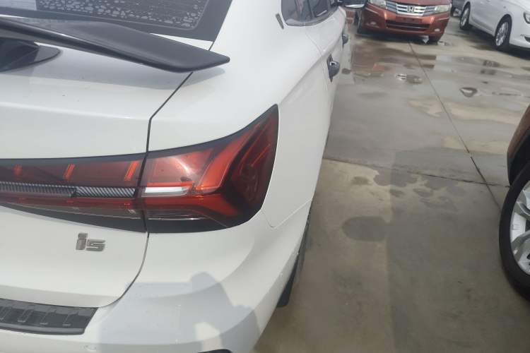 Used Roewe i5 2021 1.5L CVT Starry Edition Exterior 3