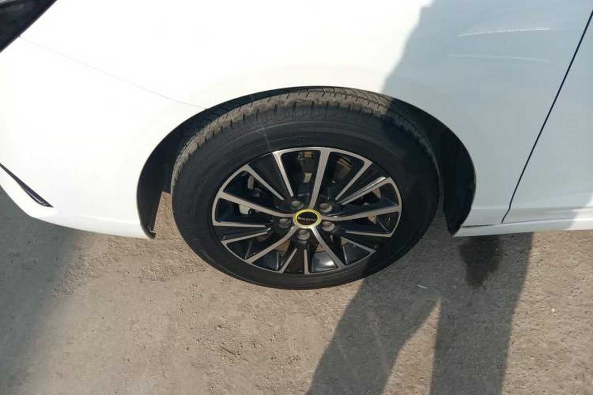 Used Roewe i5 2021 1.5L Manual Platinum Edition Exterior 4