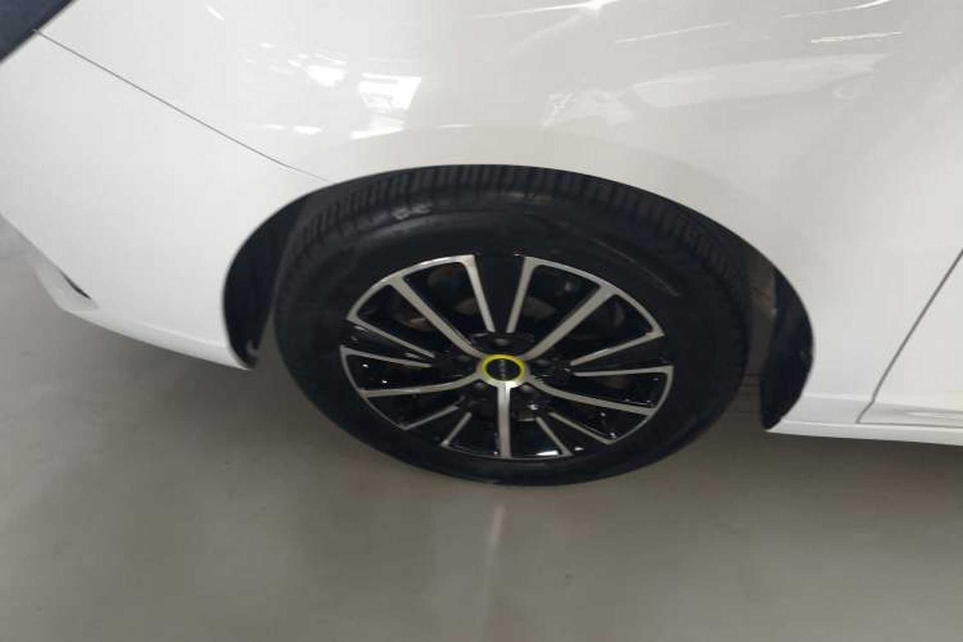 Used Roewe i5 2021 1.5L CVT Platinum Edition Exterior 4