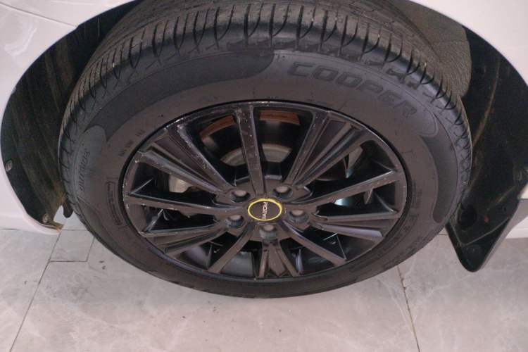 Used Roewe i5 2021 1.5L CVT Platinum Edition Exterior 4