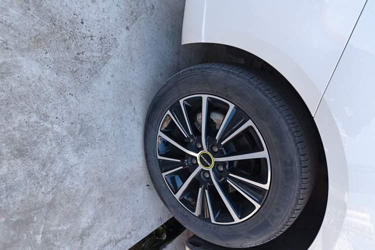 Used Roewe i5 2021 1.5L CVT Assurance Edition Exterior 4