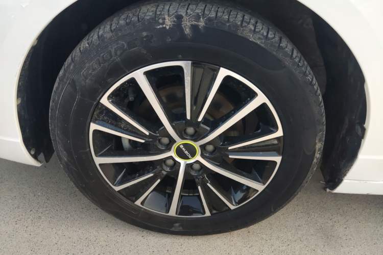 Used Roewe i5 2021 1.5L CVT Platinum Edition Exterior 4