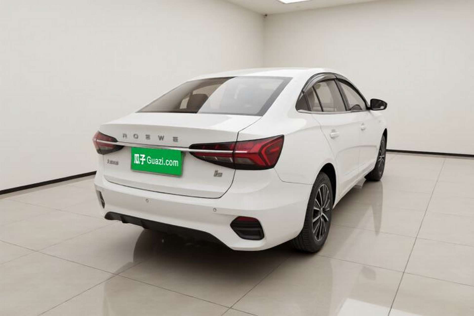 Used Roewe i5 2021 1.5L CVT Platinum Edition Exterior 5