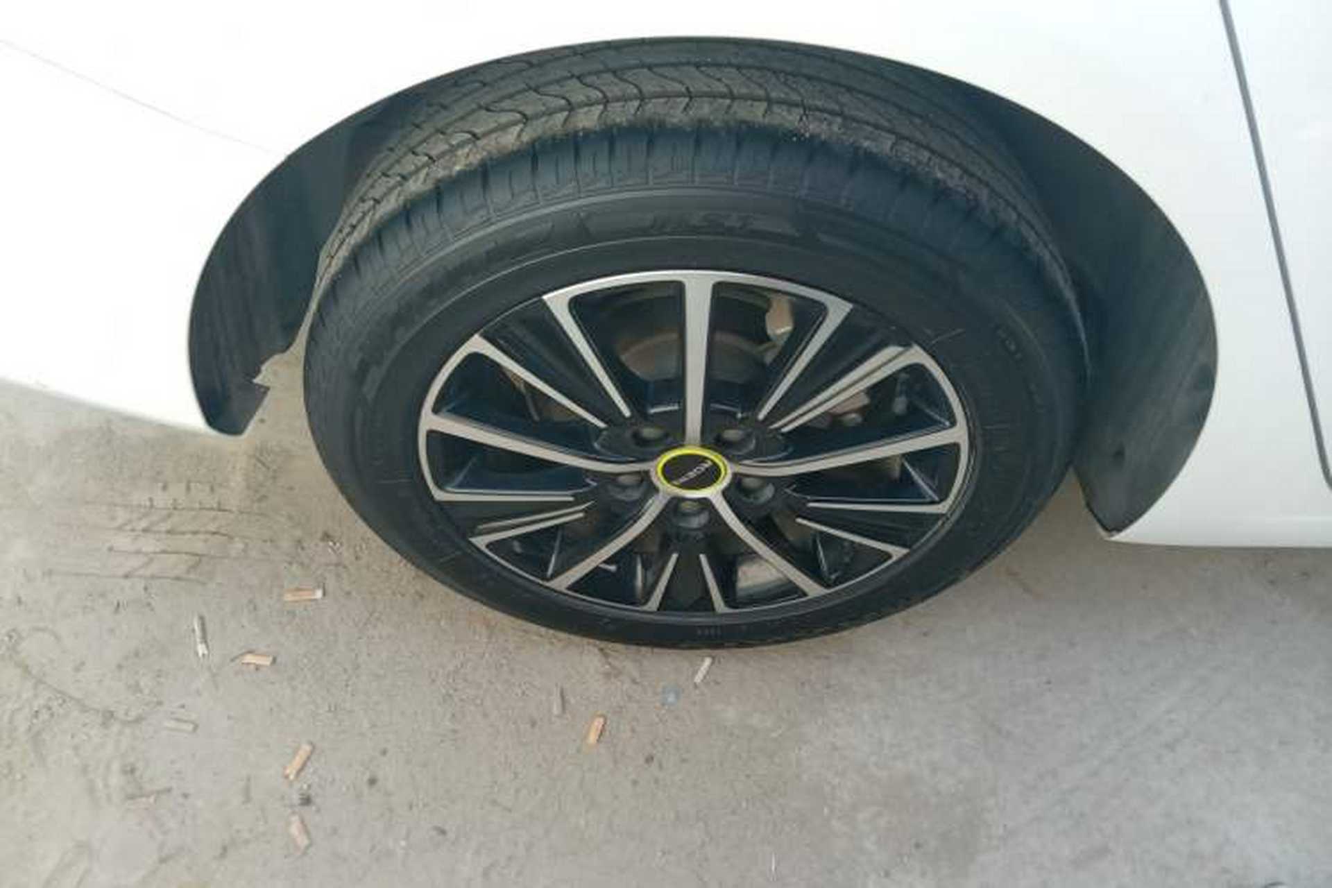 Used Roewe i5 2021 1.5L Manual Platinum Edition Exterior 5