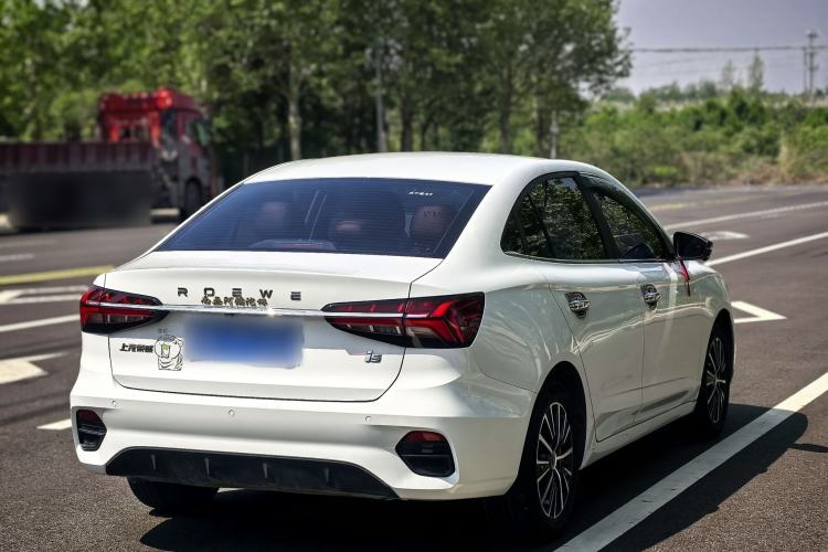 Used Roewe i5 2021 1.5L CVT Diamond Edition Exterior 5