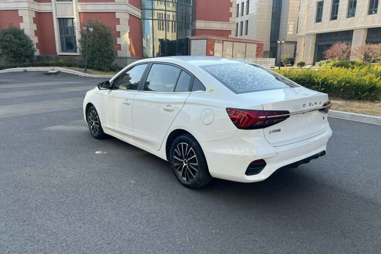 Used Roewe i5 2021 Revised Version 1.5L CVT Diamond Edition Exterior 6