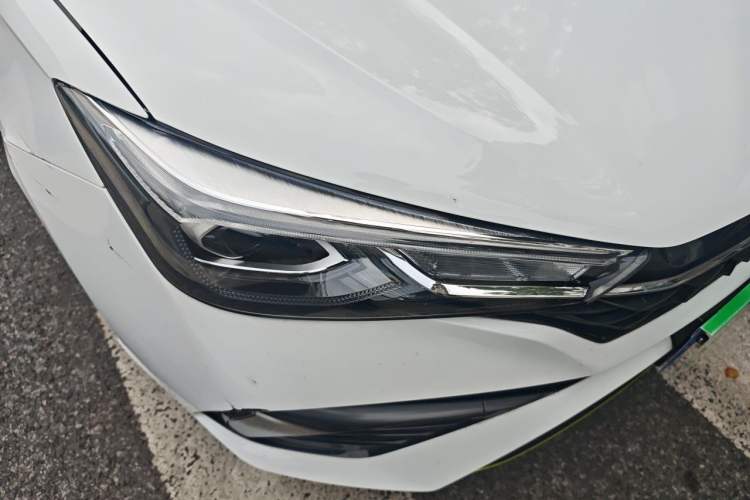 Used Roewe i5 2021 1.5L CVT Platinum Edition Exterior 6
