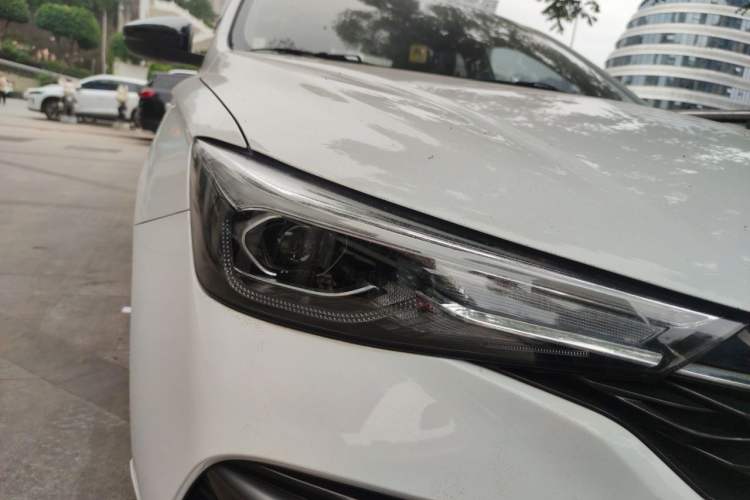 Used Roewe i5 2021 1.5L CVT Assurance Edition Exterior 6