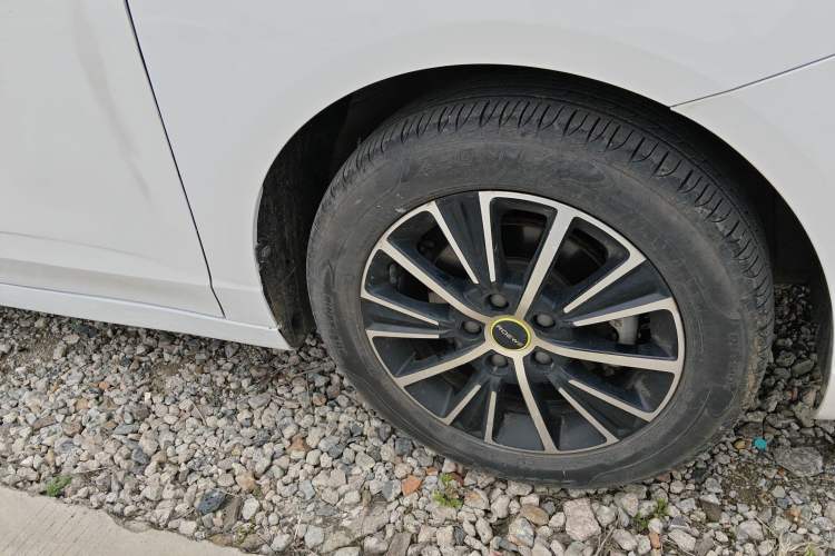 Used Roewe i5 2021 1.5L CVT Platinum Edition Exterior 7