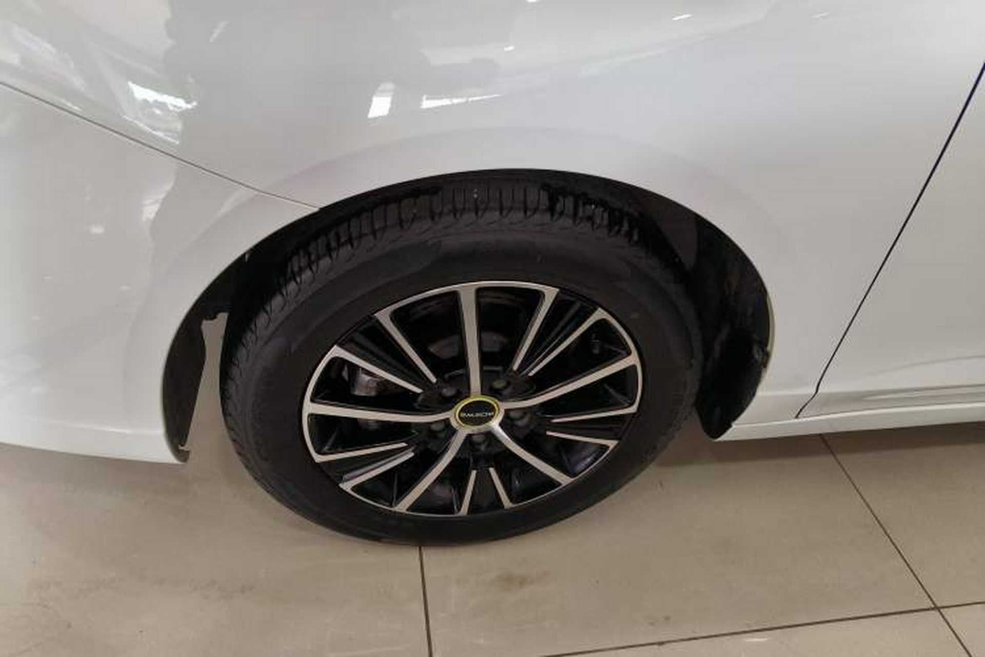 Used Roewe i5 2021 1.5L CVT Platinum Edition Exterior 7