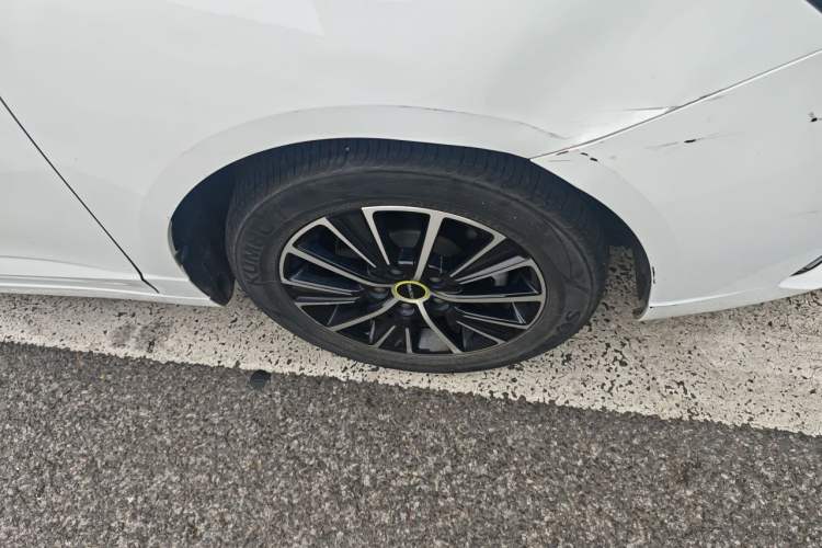 Used Roewe i5 2021 1.5L CVT Platinum Edition Exterior 7